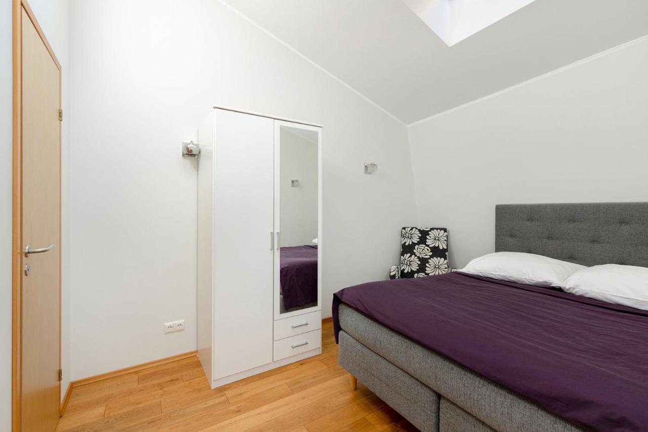 Guest Apartments In City Center Tartu Exteriör bild