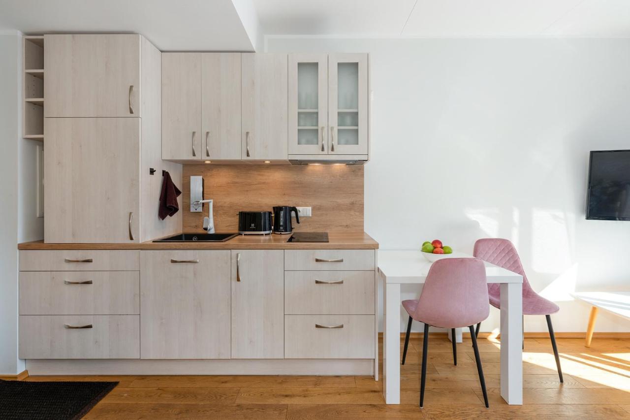Guest Apartments In City Center Tartu Exteriör bild